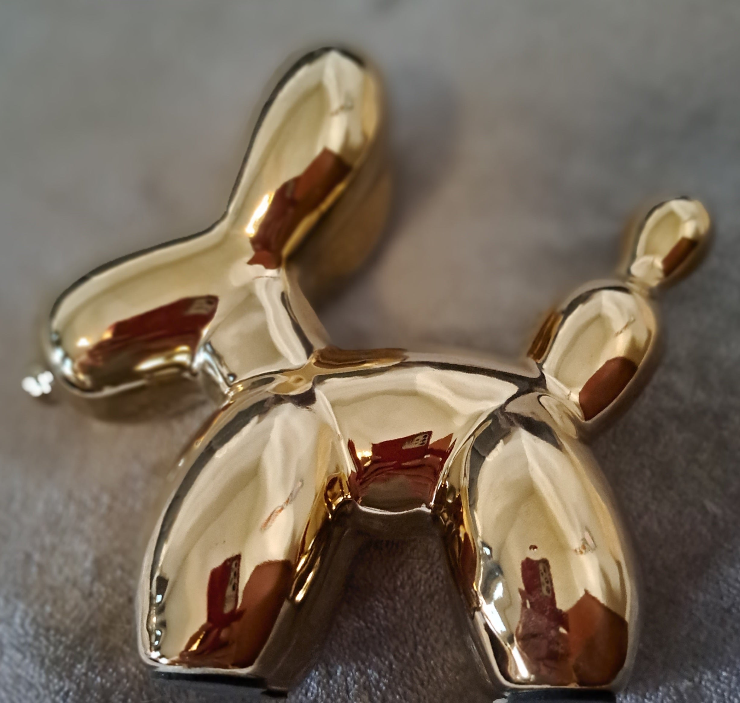 Keramik-Metallic Hunde