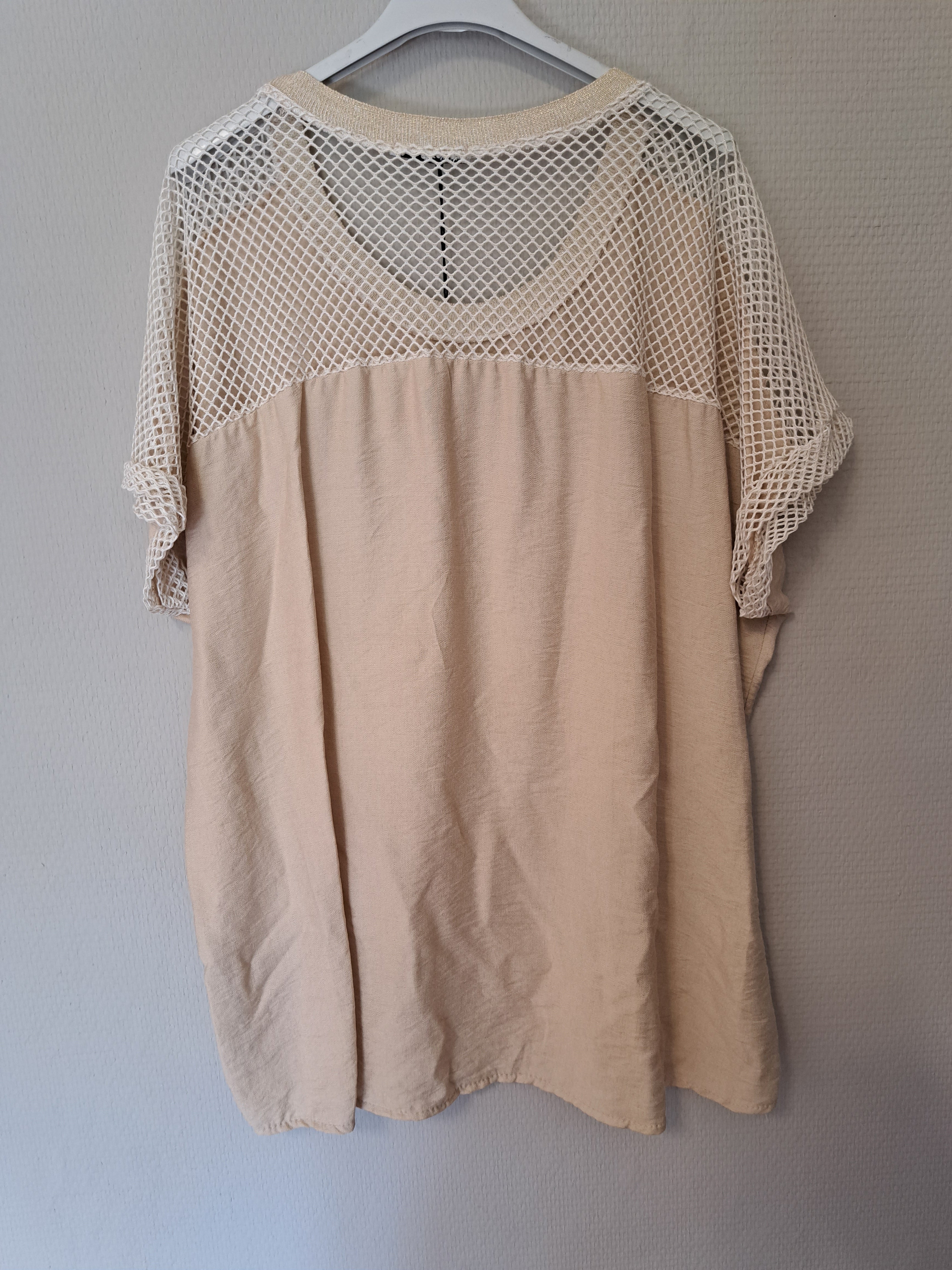 Edles Sommer-Shirt Modell 21
