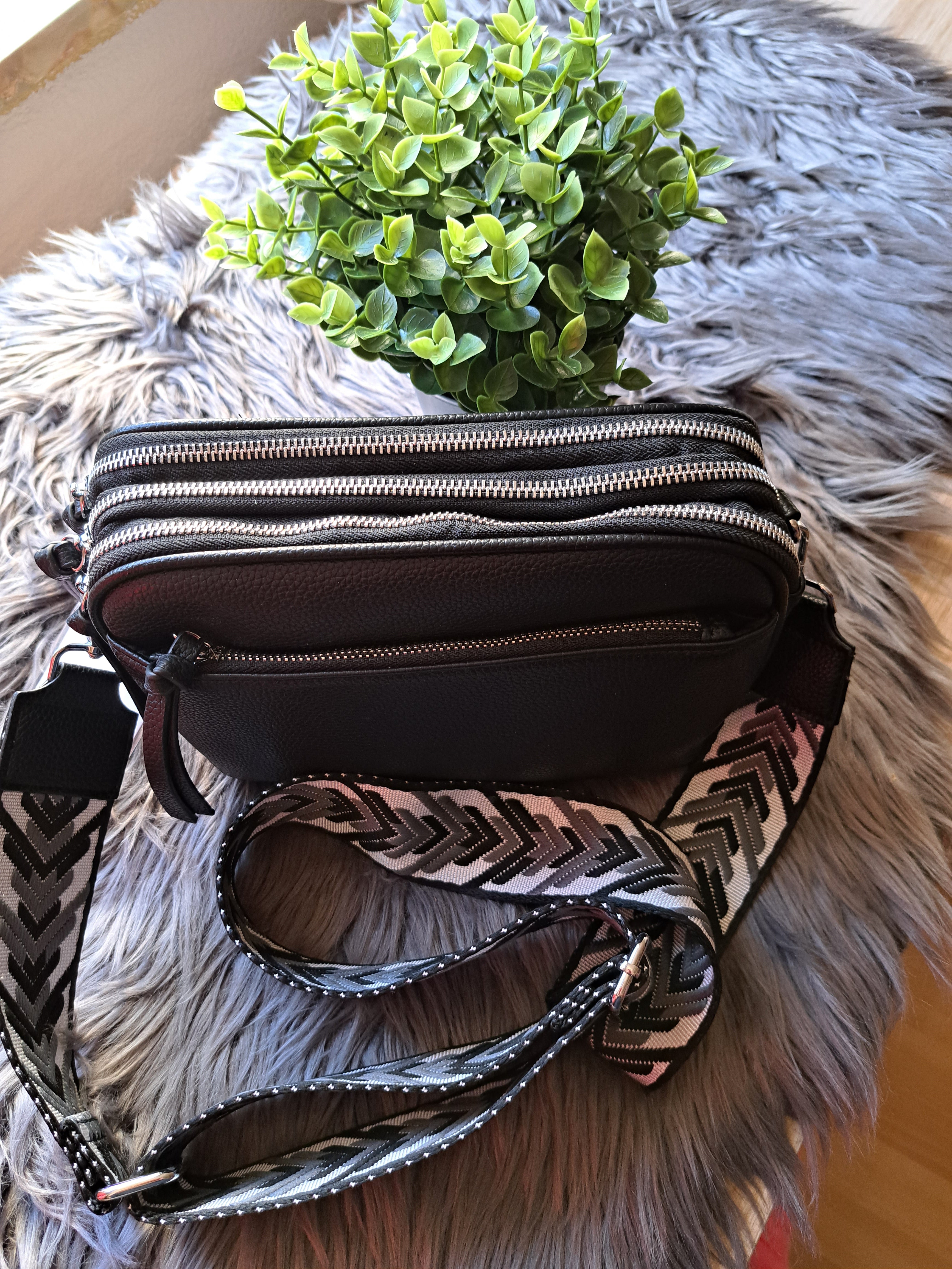 PAOLO BAGS Handtasche  Modell 14 schwarz