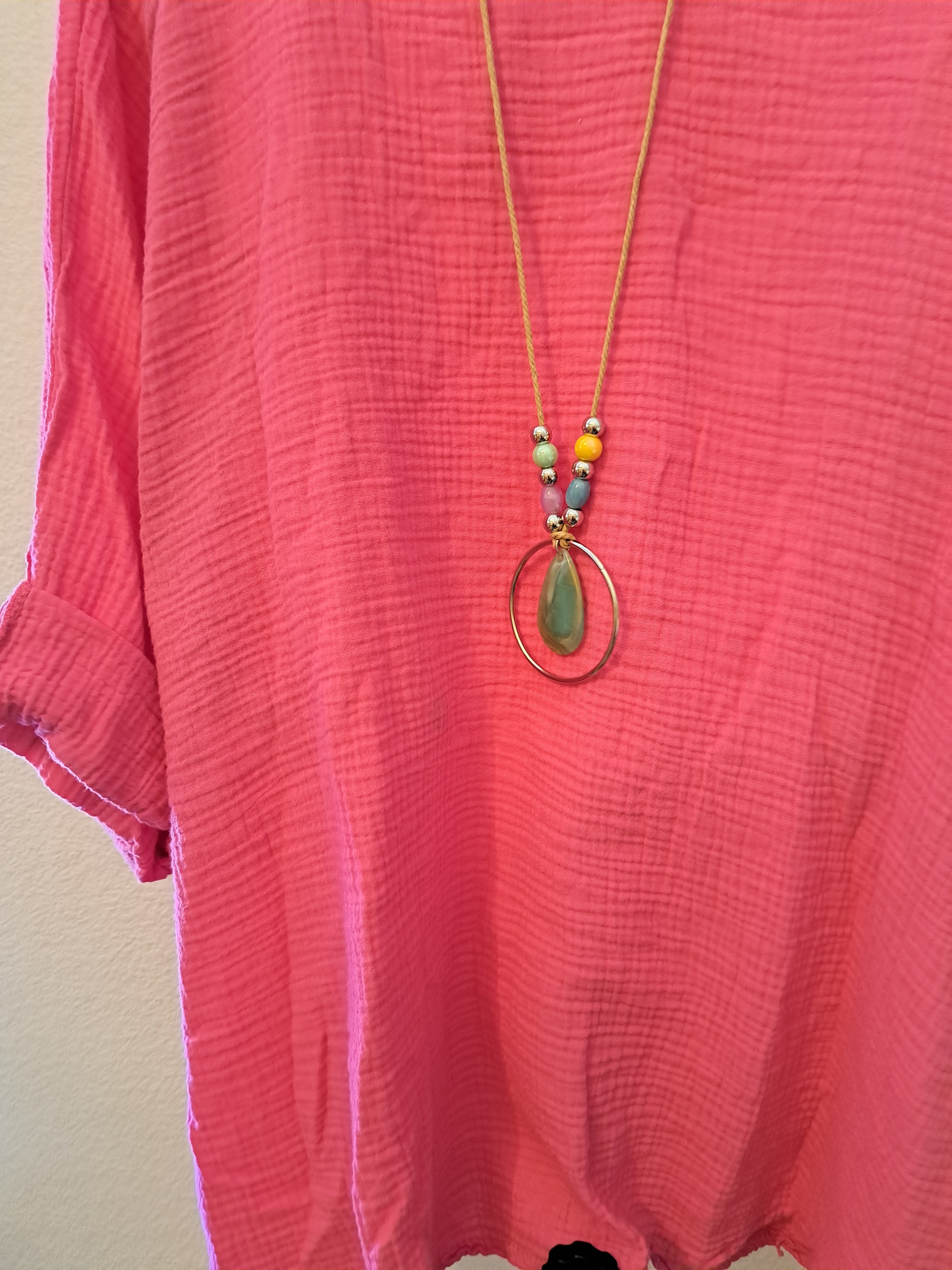 Musselin Tunika Fuchsia mit Kette